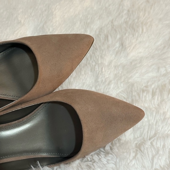 Worthington Pointy “Nougat” Heels - Picture 4 of 7